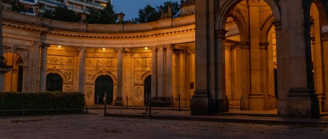 Abendliche Spittelkolonnaden